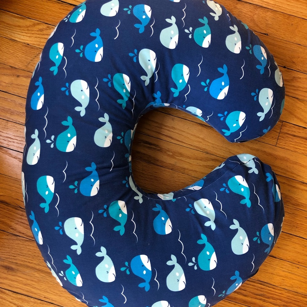 Bobby Nursing Pillow w/ Waterproof Whale Cover 🐳